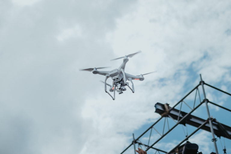 Formation au télépilotage de drone dans le cadre de suivi de chantier et inspection technique de l'avancée des travaux