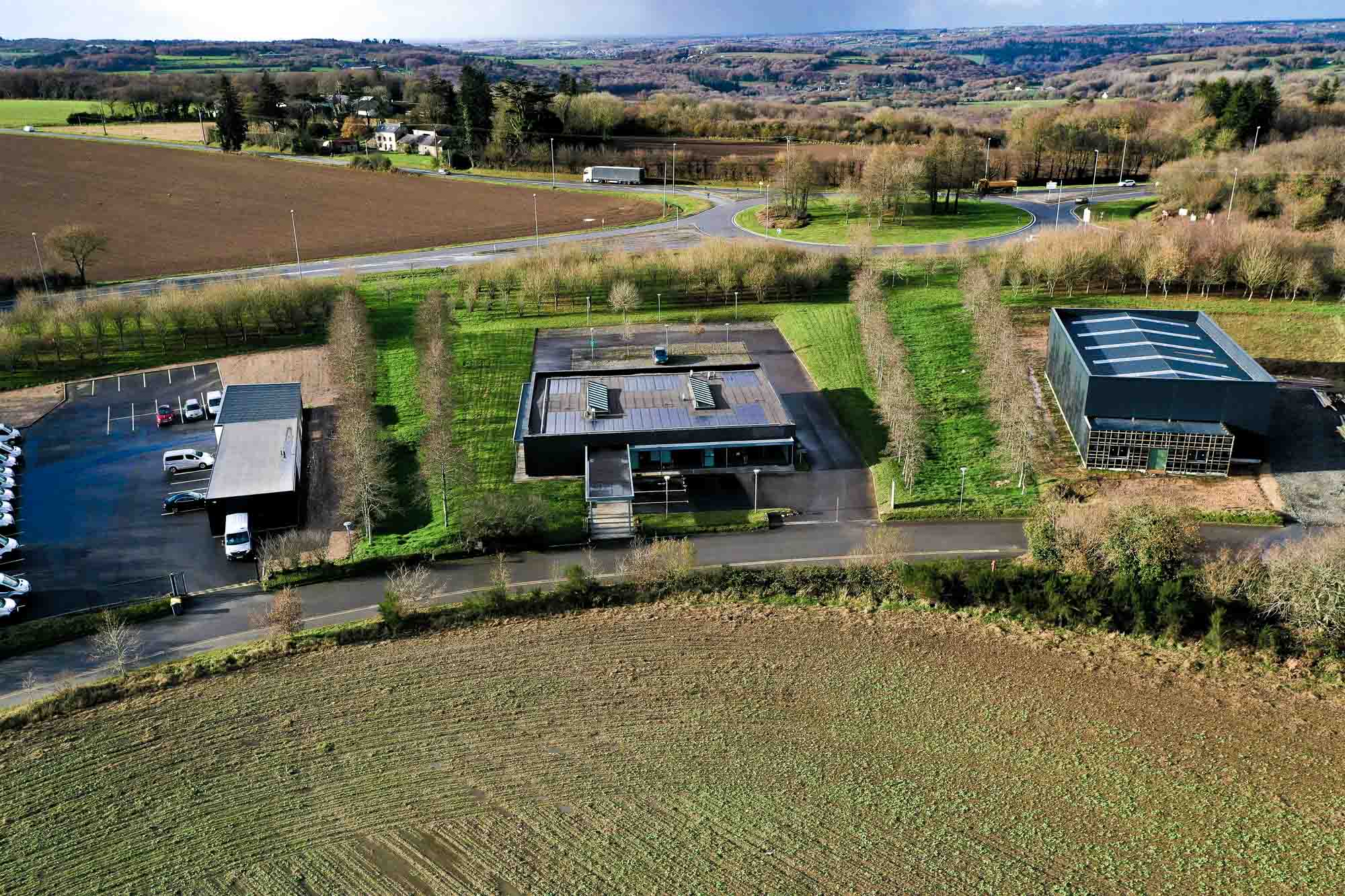 École de formation drone à Dirinon, entre Brest et Morlaix dans le Finistère